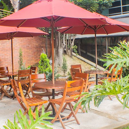 Leblon Suites Hotel Medellín Zewnętrze zdjęcie