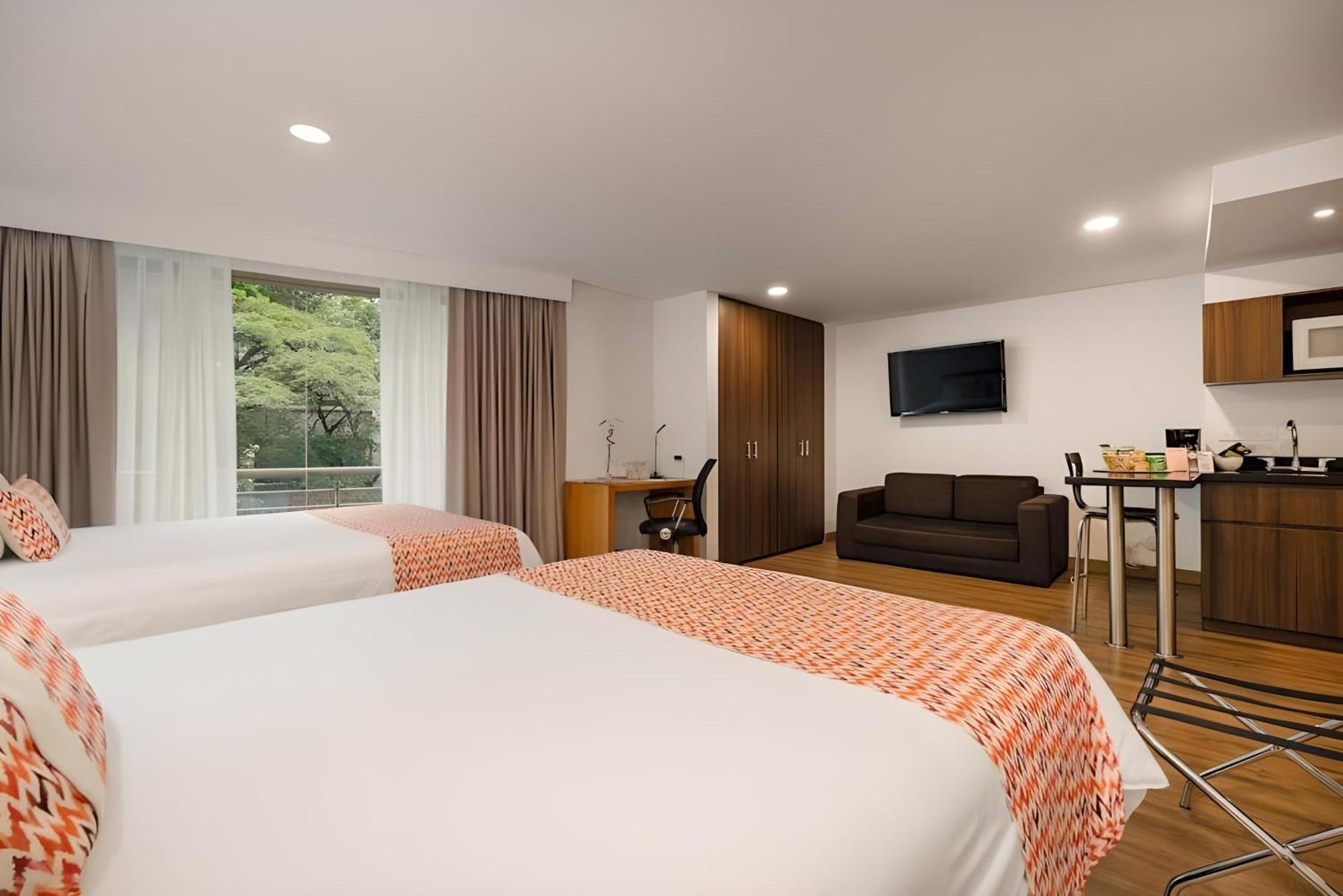 Leblon Suites Hotel Medellín Zewnętrze zdjęcie