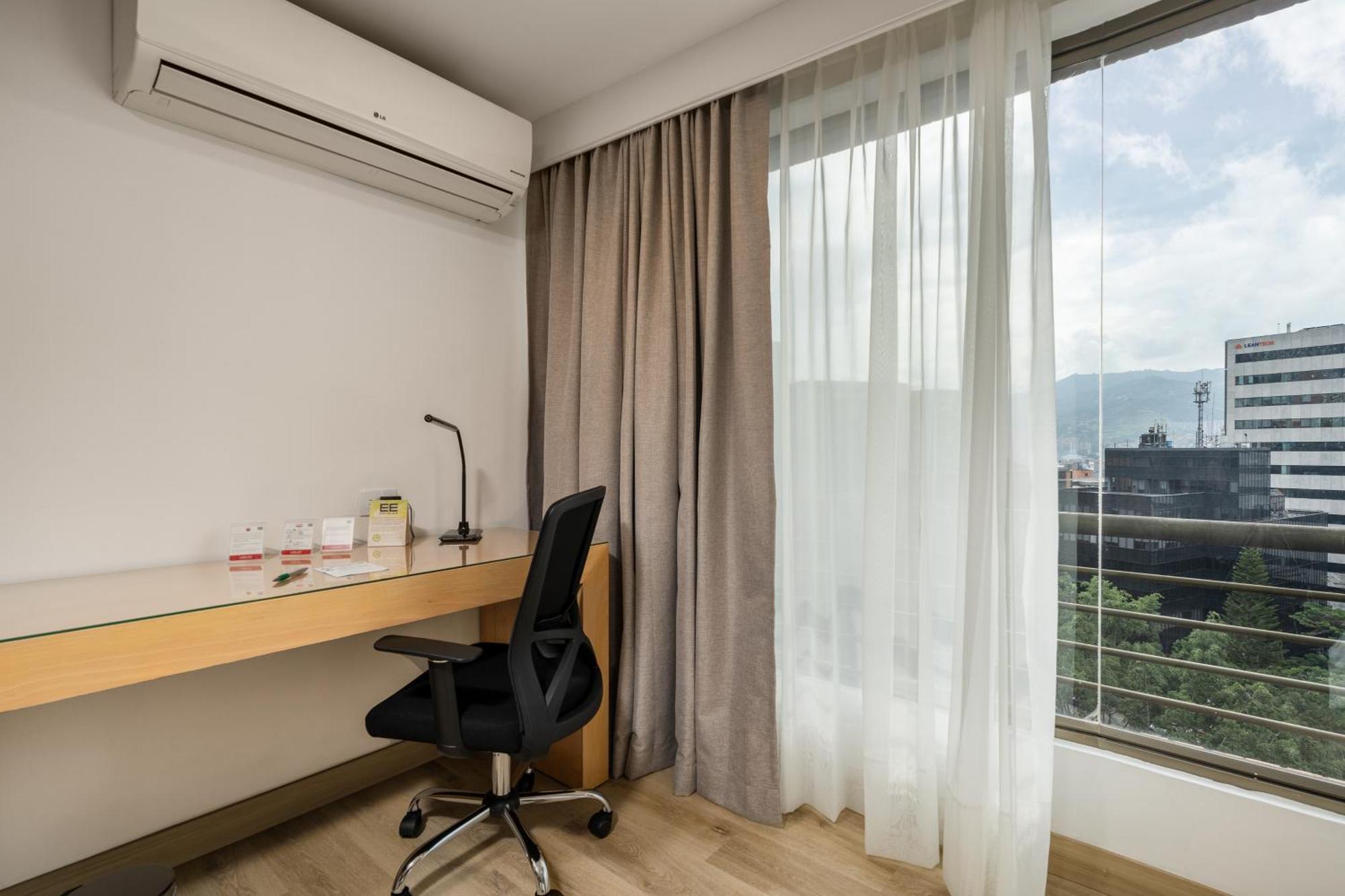 Leblon Suites Hotel Medellín Zewnętrze zdjęcie