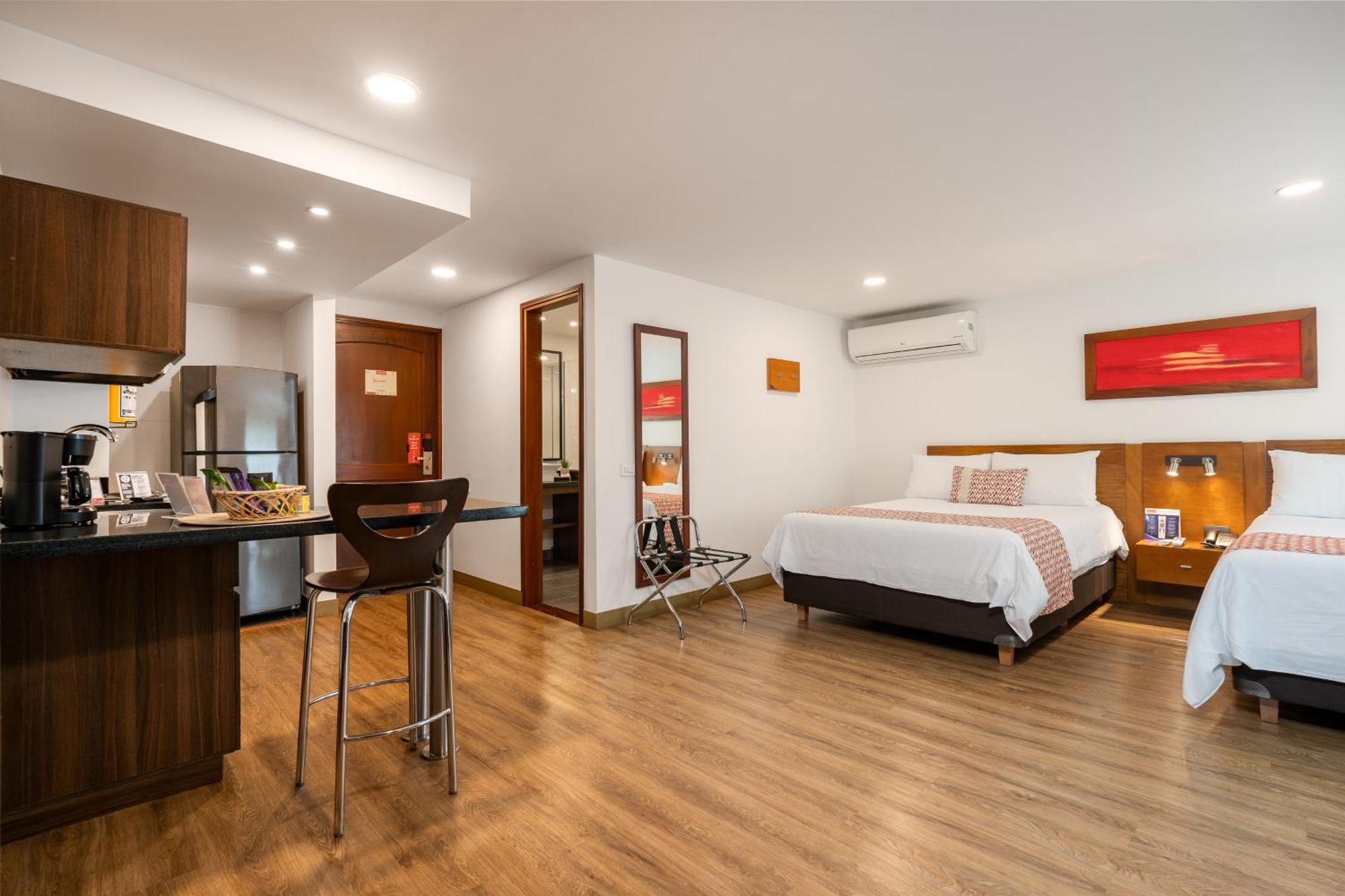 Leblon Suites Hotel Medellín Zewnętrze zdjęcie