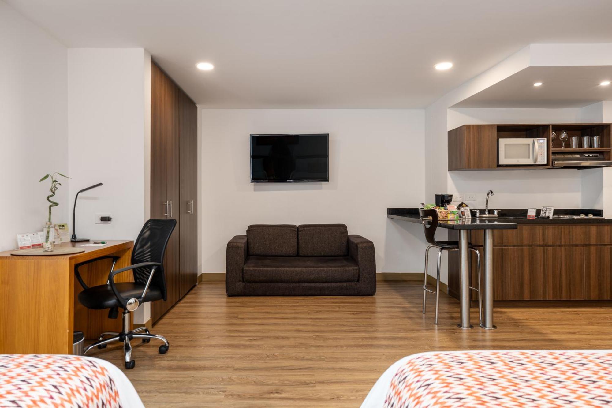 Leblon Suites Hotel Medellín Zewnętrze zdjęcie