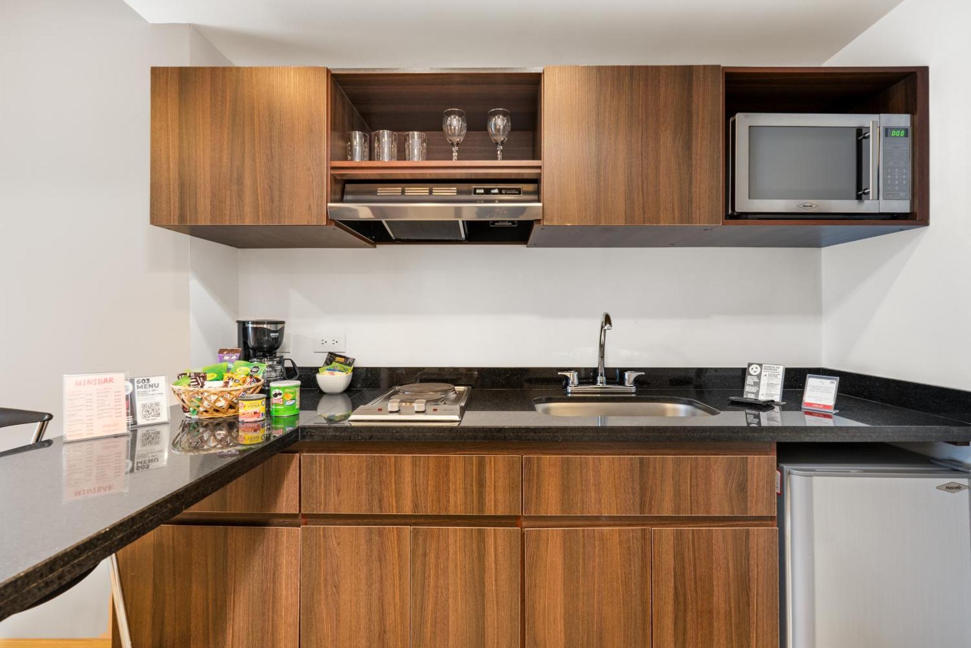 Leblon Suites Hotel Medellín Zewnętrze zdjęcie