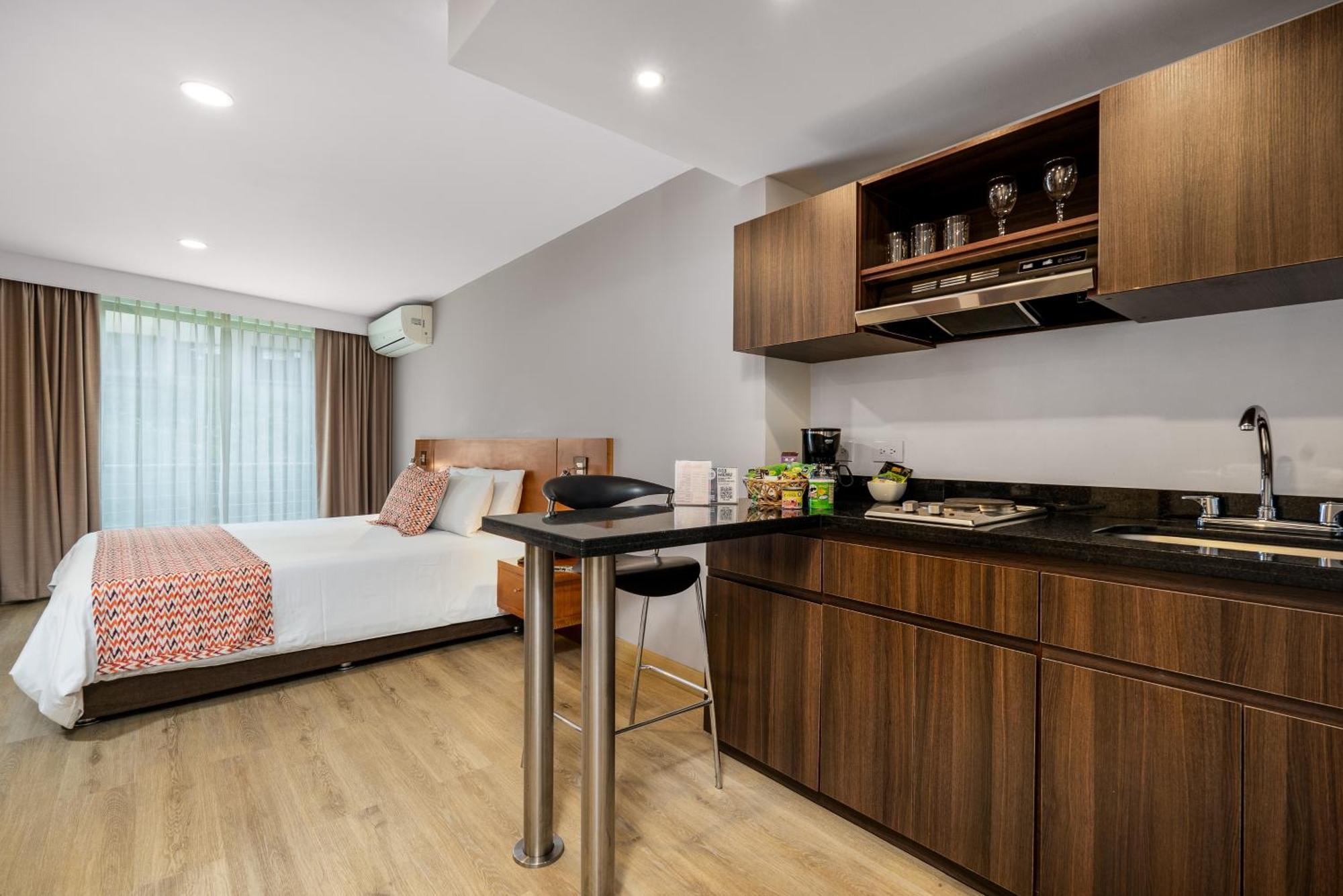 Leblon Suites Hotel Medellín Zewnętrze zdjęcie