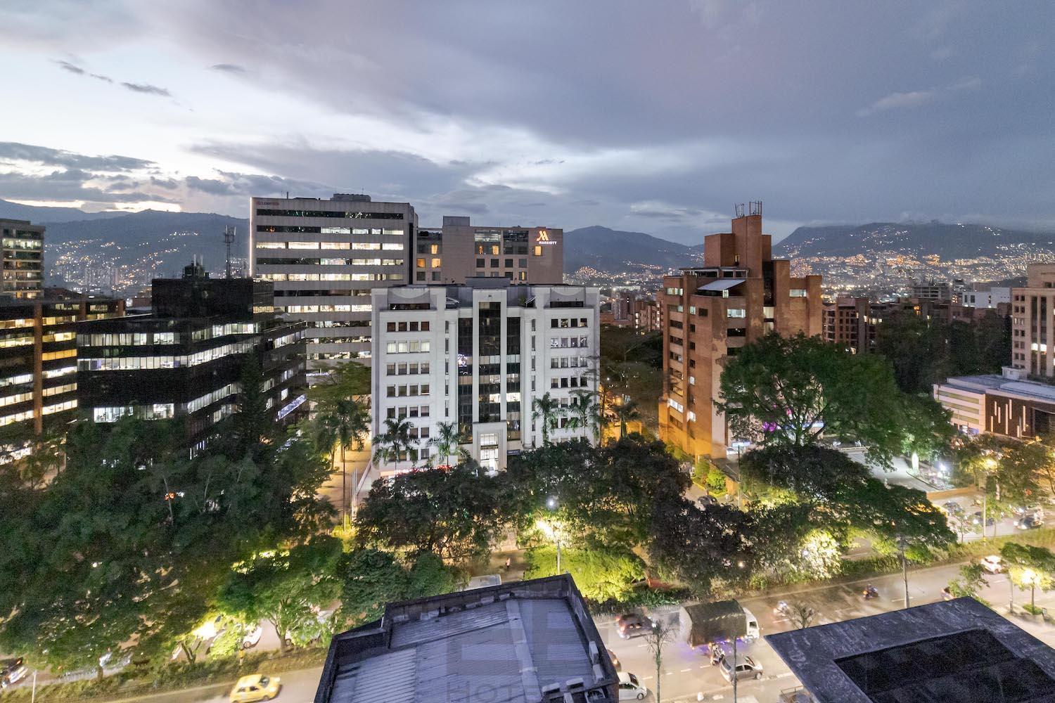 Leblon Suites Hotel Medellín Zewnętrze zdjęcie
